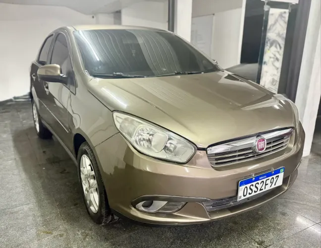 Fiat Grand Siena Essence 1.6 Flex 16V 2014