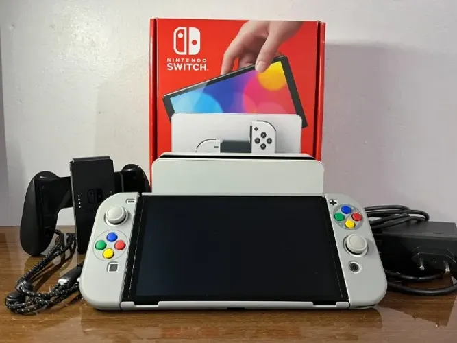 Nintendo Switch Oled Branco - Desbloqueado - Perfeito Estado - Vídeo na descrição!