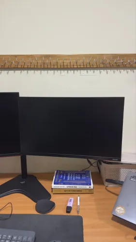 Monitor Gamer Samsung 24" FHD 75Hz Freesync Série T350 + Suporte Duplo de Monitor 