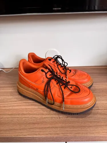 Tênis Nike Air Force 1 Luxe