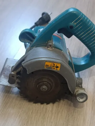 Serra Mármore Makita 4100H 220V 1000W em Ótimo Funcionamento
