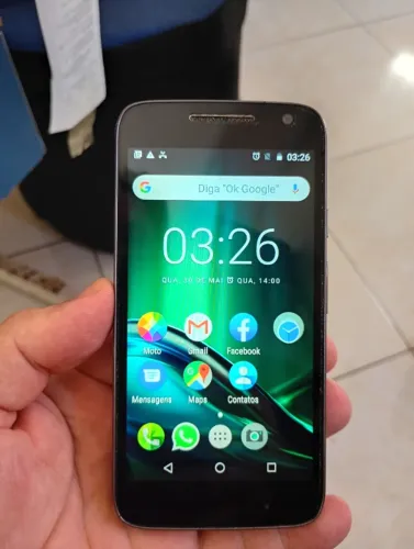 Celular Moto G4 play 16 gigas em ótimo funcionamento bateria boa