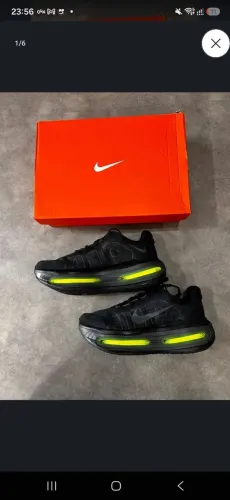 Nike Vomero Premium Black Volt