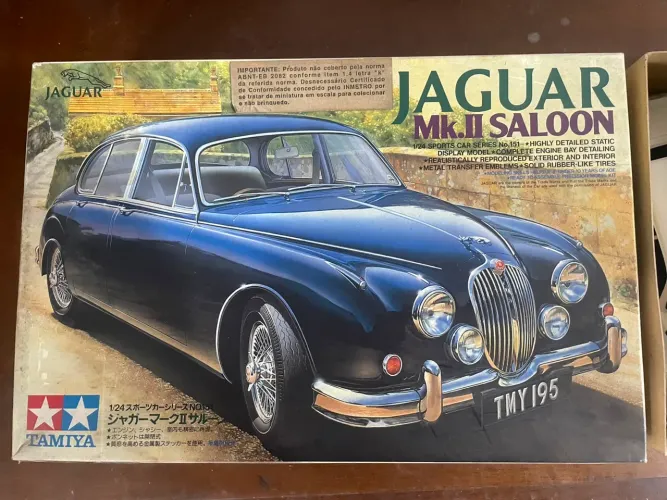 Tamiya Jaguar Mk. II Saloon 1/24 No.151 Kit