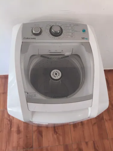 Máquina de lavar roupa. Com garantia faço entrega