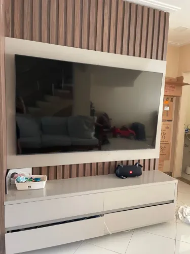 Painel de TV Modulado com Ripado | 1,86m x 2,50m
