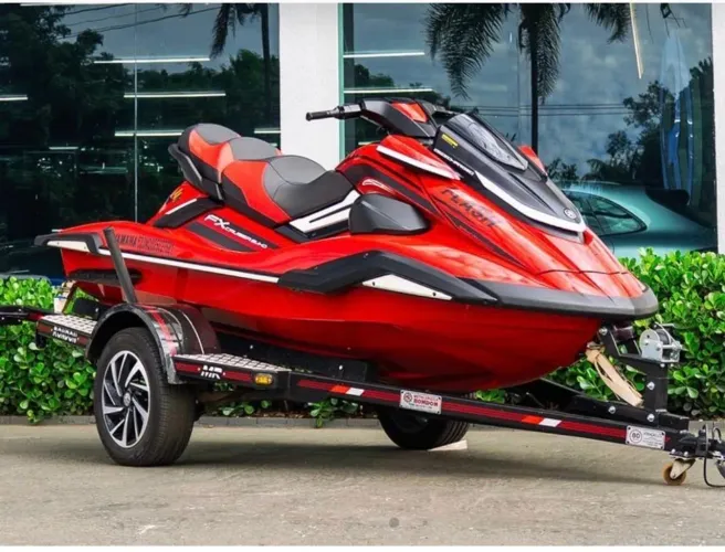 Jet Ski YAMAHA FX Cruiser SVHO 2023 com 27 Horas