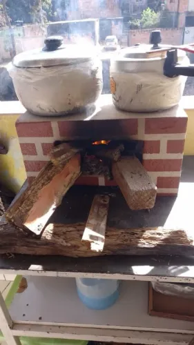 Fogão a lenha portátil