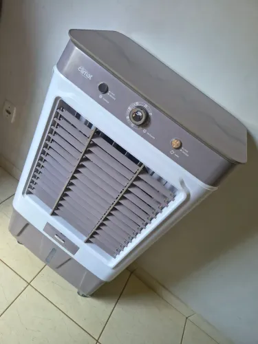 Climatizador 65 litros com nota fiscal usado duas vezes super conservado semi-novo