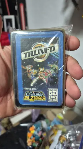 Super Trunfo Cavaleiros do Zodíaco completo 