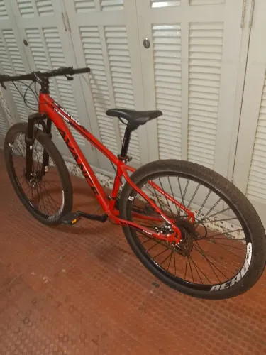 Bicicleta aro 29 com 21v alumínio acabamento de luxo nova