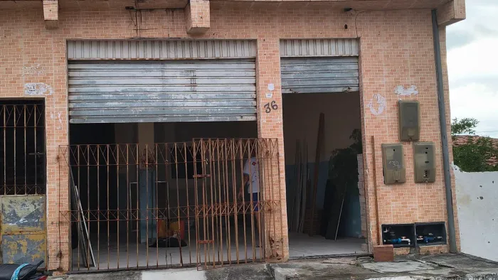 Casa Para Alugar no Conjunto dos Policiais