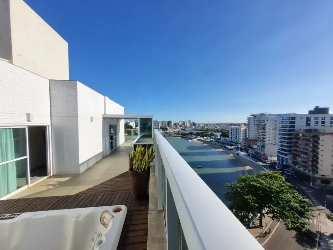 Cobertura de Andar Inteiro com Vista Panorâmica