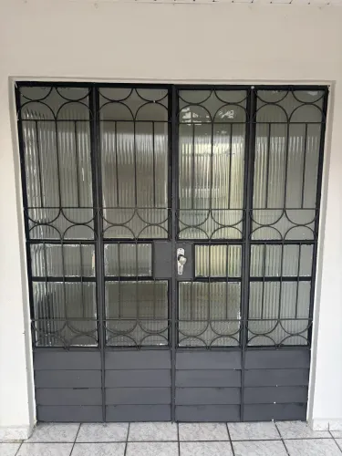 Porta de entrada 4 folhas ( FERRO )