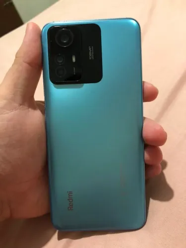 Celular xiaomi Redmi note 12s com aproximadamente 3 anos de uso