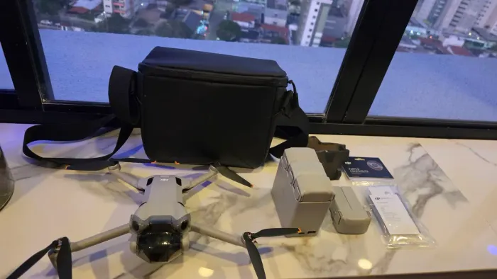 Drone dji mini 4 pro plus ( baterias 52 minitos)