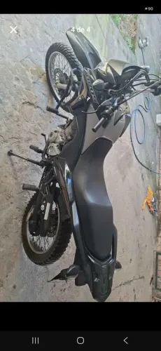 Vendo uma moto Bros 160 2021