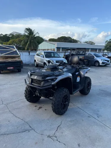 Quadriciclo Can am Outlander 700 MAX DPS