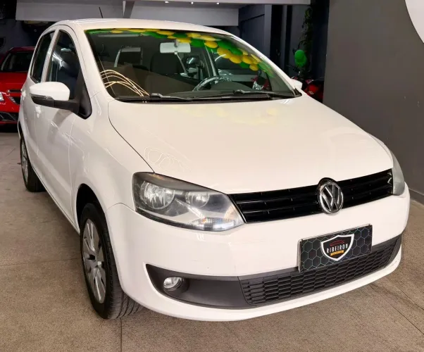 Volkswagen Fox 1.6 MI I Motion Total Flex 8V 5P 2014