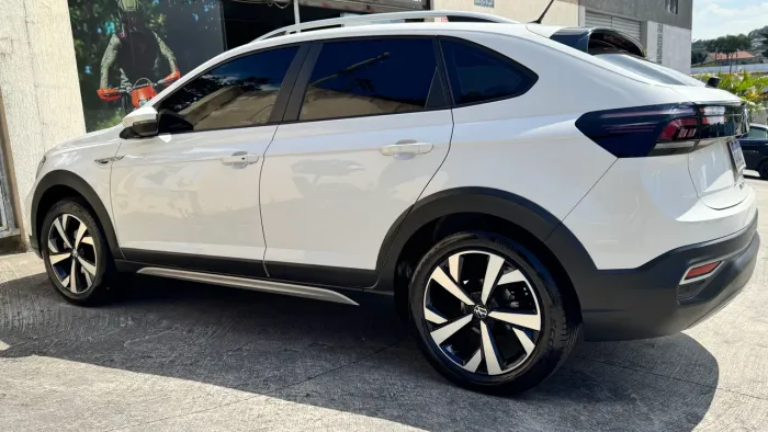 Volkswagen Nivus Highline 1.0 200 TSI Flex AUT 2024