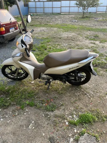Vende-se moto biz