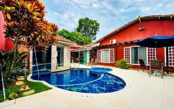Casa para venda ou locação fixa de 4 qtos - Cond. Marina Palmer - Cabo Frio