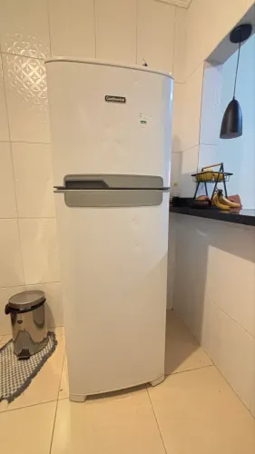 Geladeira continental- branca 110V