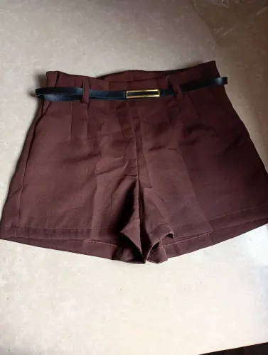 Short em Alfaiataria com cinto 
