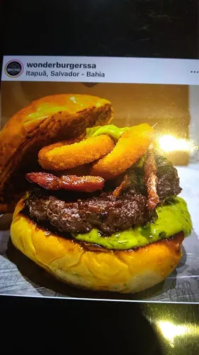 CONTRATA-SE CHAPEIRO (A) HAMBURGUERIA 