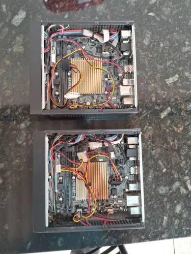 Vendo 2 mini cpu por R$ 599 ou troco por cpu gemer