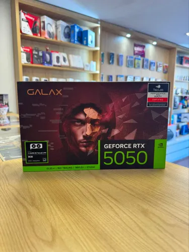 Placa de Vídeo Galax | RTX 5050| 8 GB | DLSS 4 | Ray Tracing | Lacrada com Garantia
