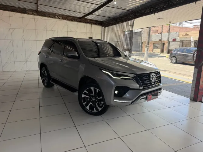 Toyota Hilux SW4 SRX 4X4 2.8 TDI 16V Dies. Aut. 2018
