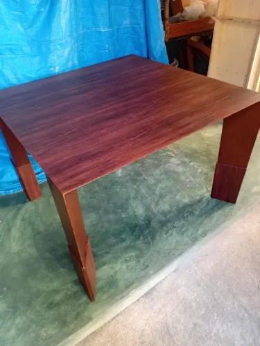 Mesa em madeira