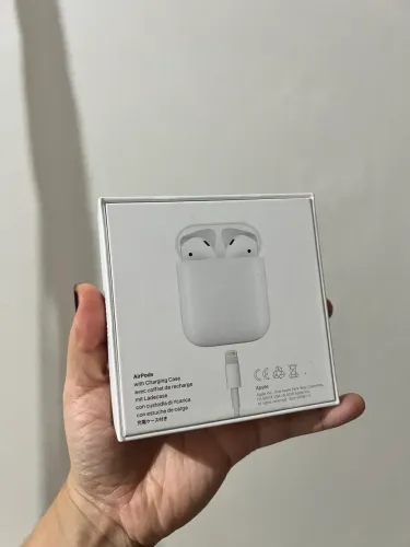 AirPods