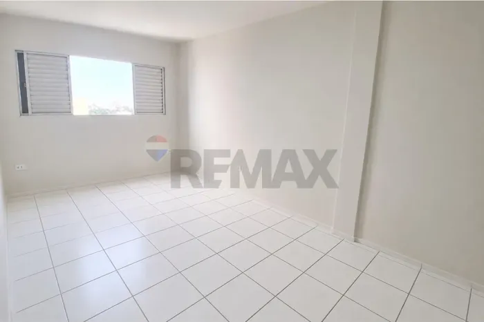Apartamento 02 quartos reformado na Boa Vista