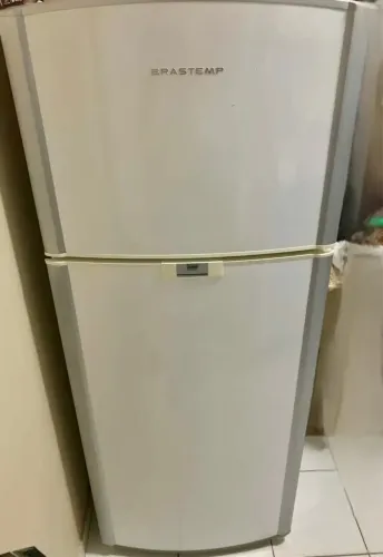 Geladeira BRASTEMP modelo BRD47 - 415 Litros