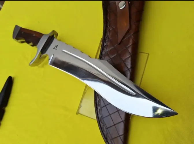 Faca bowie artesanal