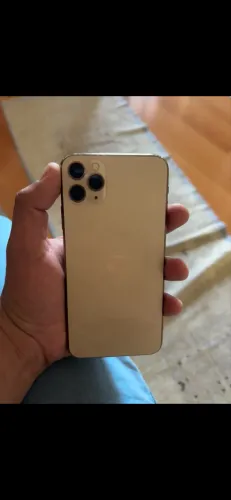 Vendo ou troco iPhone 11 Pro Max 256gb