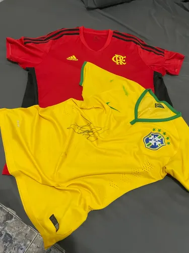 Camisas Flamengo e Brasil - Desapego