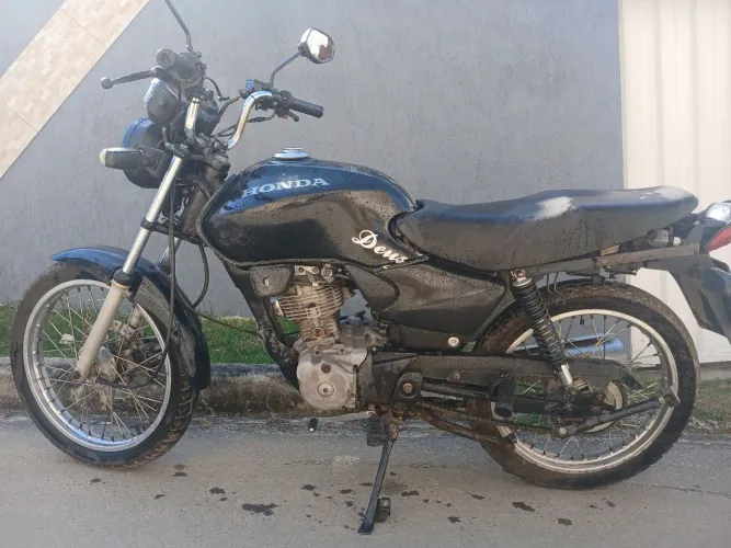 Vendo ou troco por carretinha.