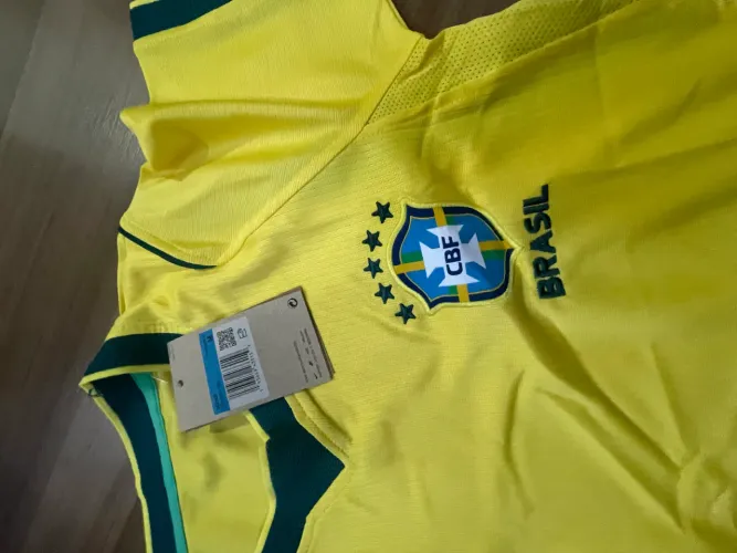 Camisa Feminina de Futebol