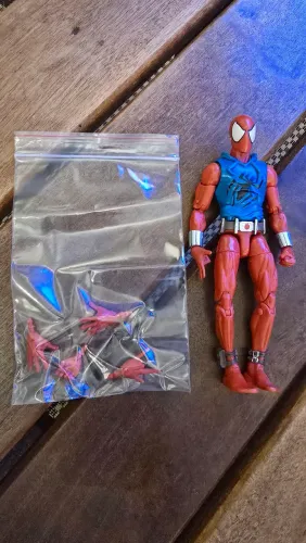 Marvel Legends Scarlet Spider-Man Homem-Aranha Escarlate Rhino