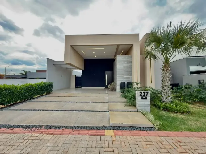 Maravilhosa Casa Térrea no Shalom