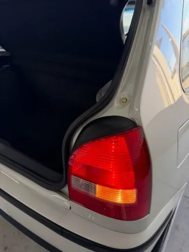 Volkswagen Gol Geração III 1.0 MI 16V Gasolina Mec. 4P 2000