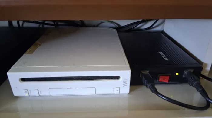 NINTENDO WII + HD + Carregador com Pilhas