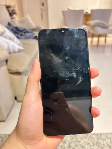 Samsung Galaxy A30 (DEFEITO)
