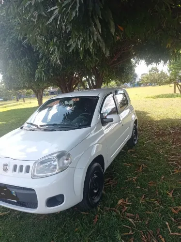 Fiat Uno Vivace Celeb. 1.0 EVO F.flex 8V 5P 2013