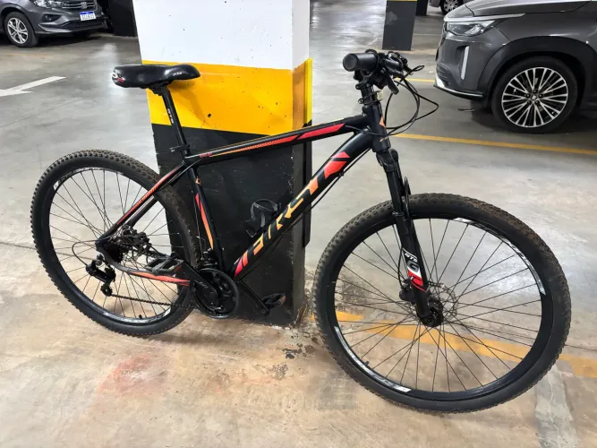 Bicicleta First Shelby Aro 29 | 21 Marchas | Quadro 19