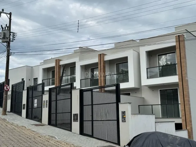 Excelente sobrado na Itoupava central