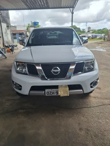 Nissan Frontier Platinum CD 4X4 2.5 TB Diesel 2014
